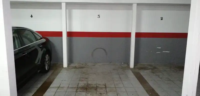 Aparcamiento en venta en C/ Bueso Pineda, imagen 4