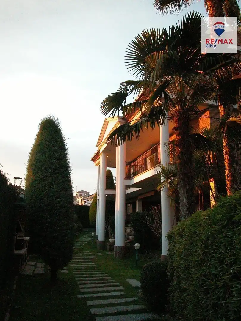 Chalet con terraza en venta en Genil, imagen 53