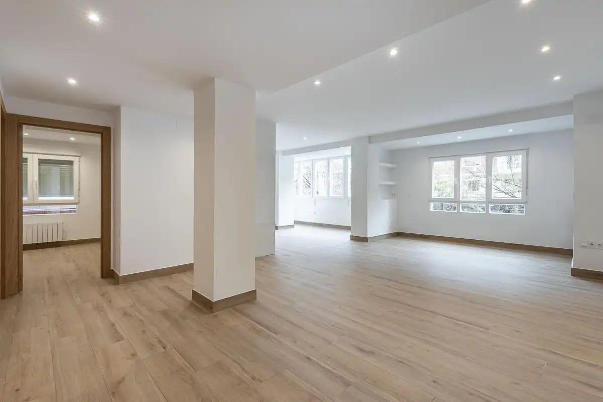 Flat for rent in Granada  with Heating