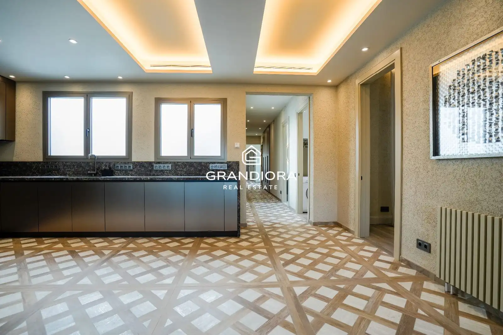 Cuina de Apartament de lloguer en Badalona amb Aire condicionat, Calefacció i Moblat