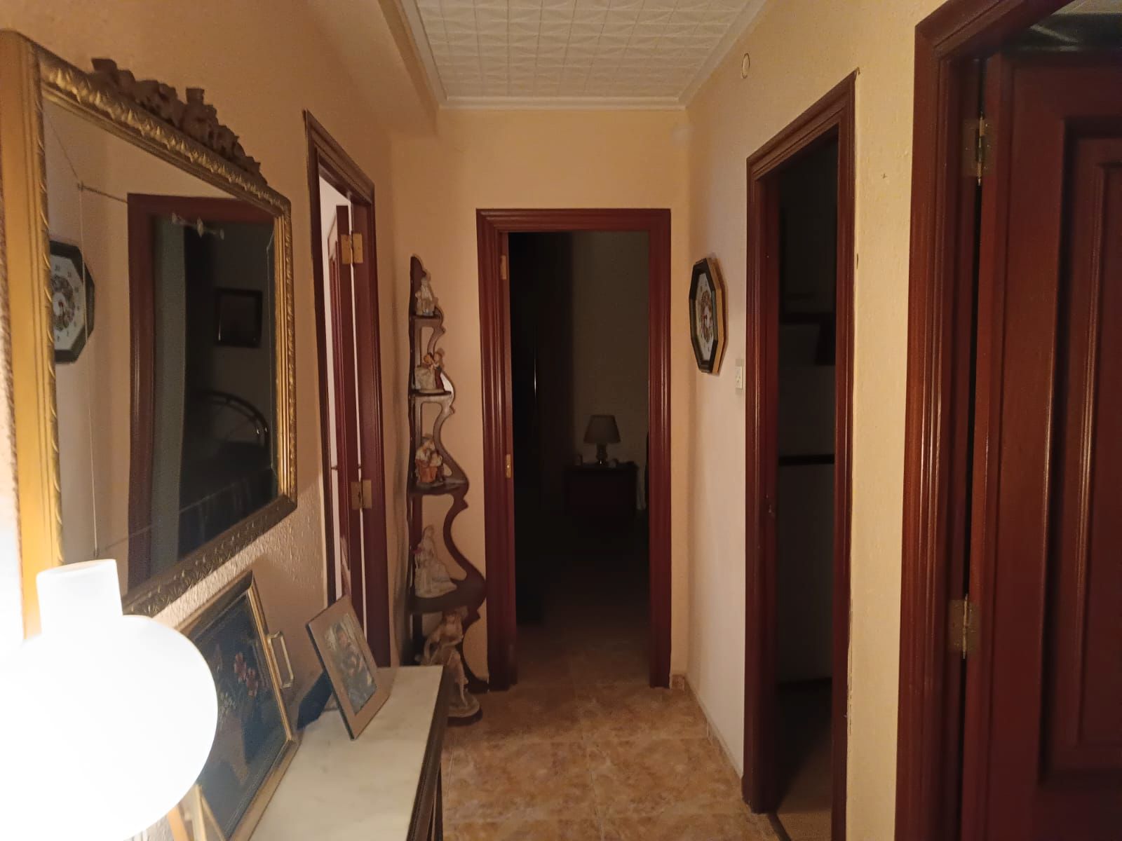 Flat for sale in  Valencia Capital  with Air Conditioner, Furnished and Oven
