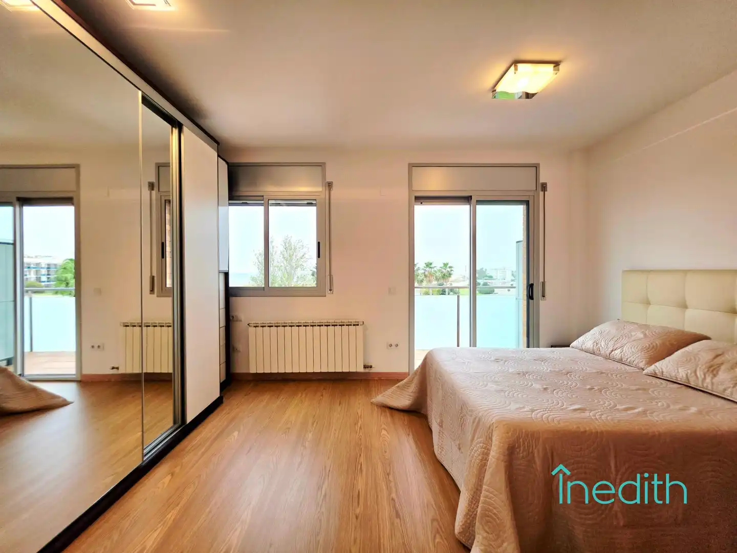 Schlafzimmer von Wohnung zum Verkauf in Cubelles mit Klimaanlage, Heizung und Terrasse