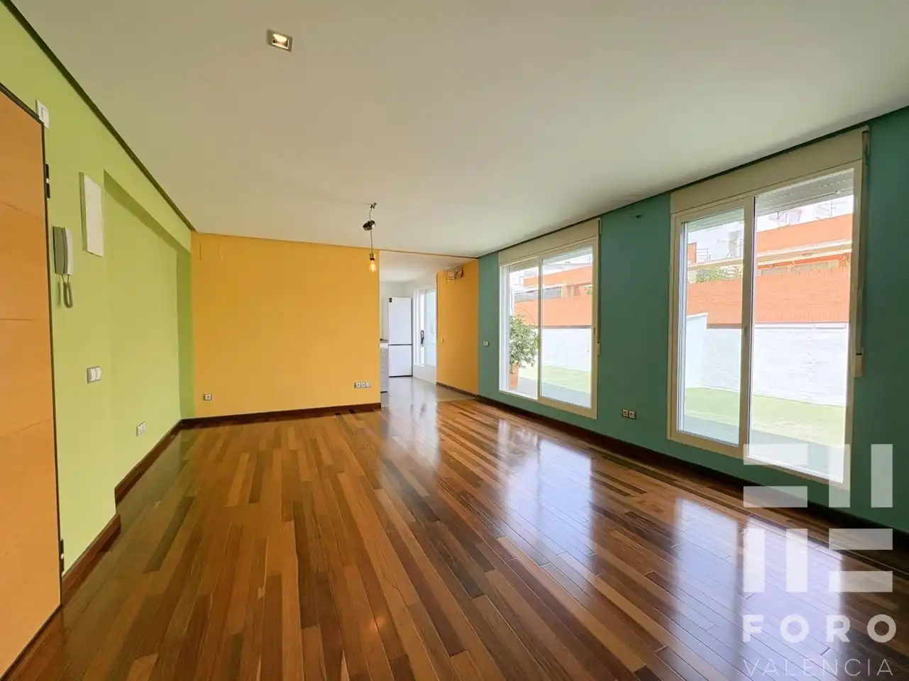 Sala d'estar de Àtic de lloguer en Valencia amb Terrassa
