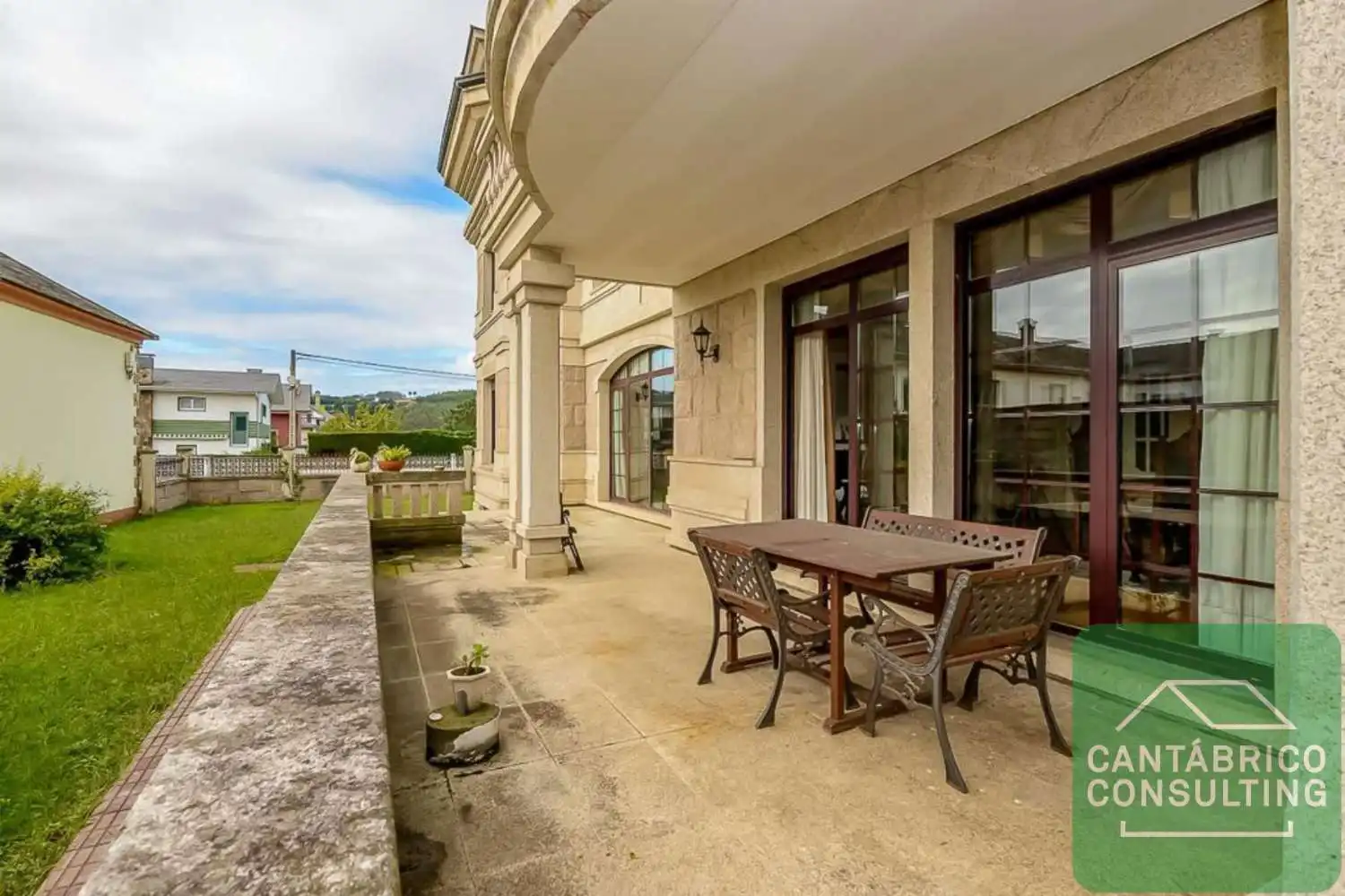 Houses for sale in Navia