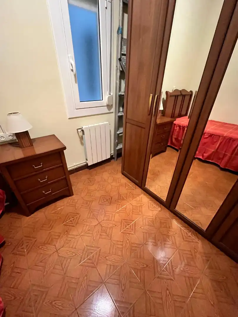 Dormitori de Pis en venda en L'Hospitalet de Llobregat amb Aire condicionat, Calefacció i Parquet