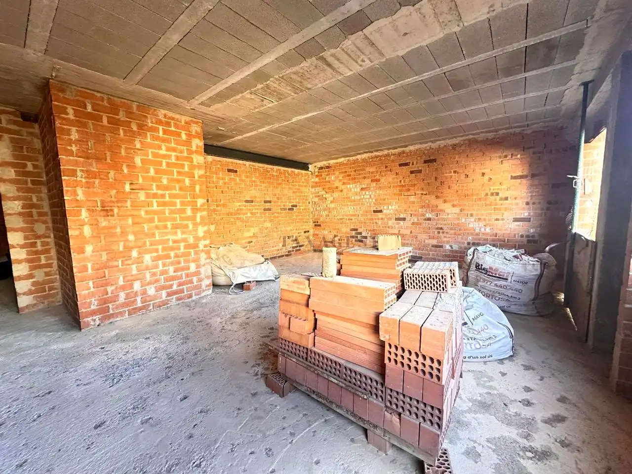 Edificio en venta en Tortosa