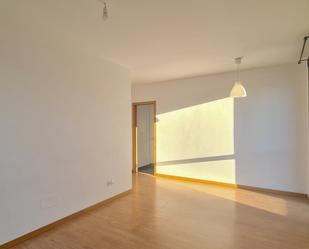 Living room of Flat to rent in A Coruña Capital   with Heating, Storage room and Community pool