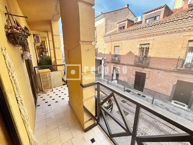 Vista exterior de Dúplex en venda en Guadalajara amb Calefacció, Terrassa i Moblat