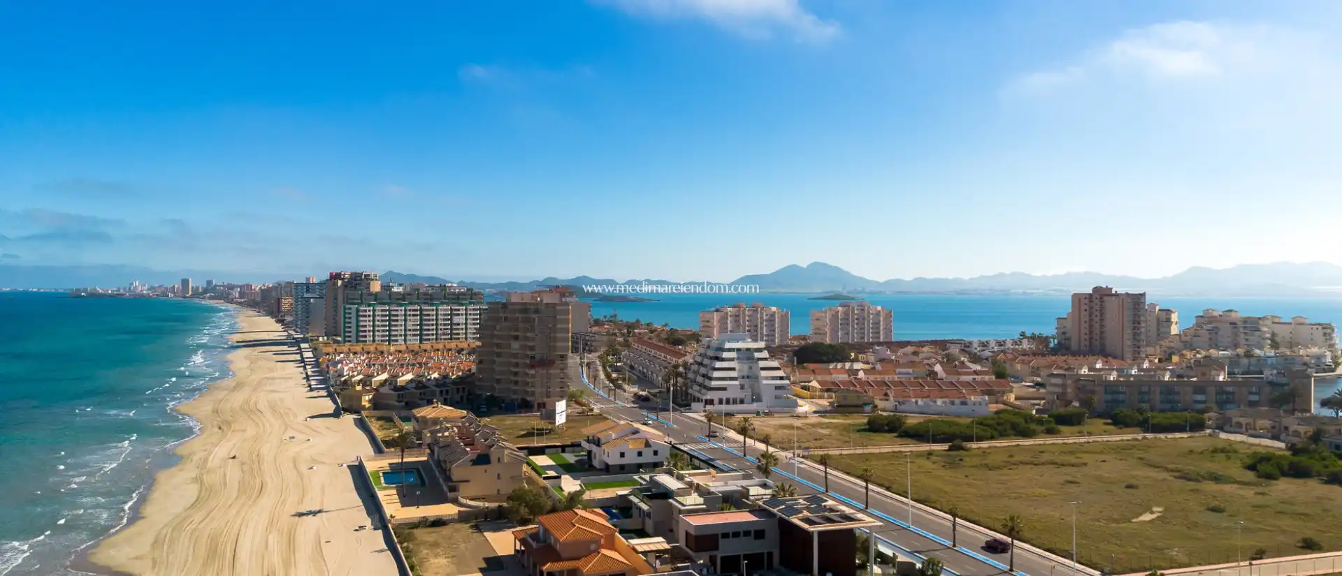 Exterior view of Duplexes for sale in La Manga del Mar Menor  with Air Conditioner, Heating and Private garden