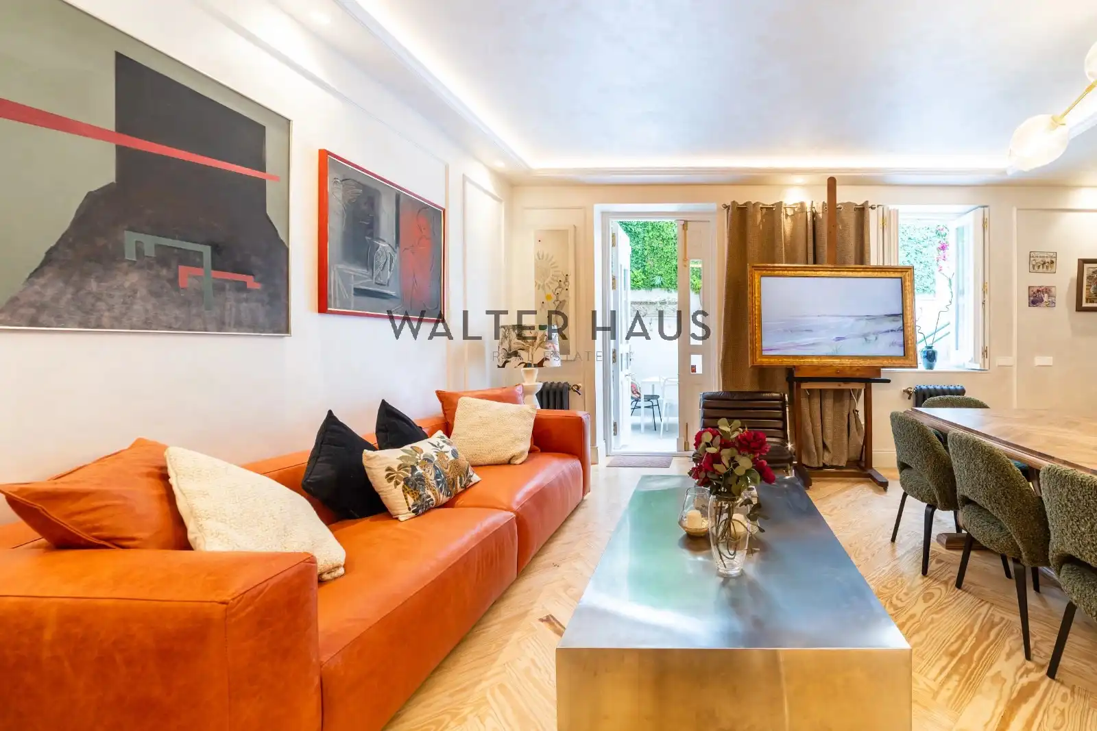 Living room of Flat for sale in Chamberí