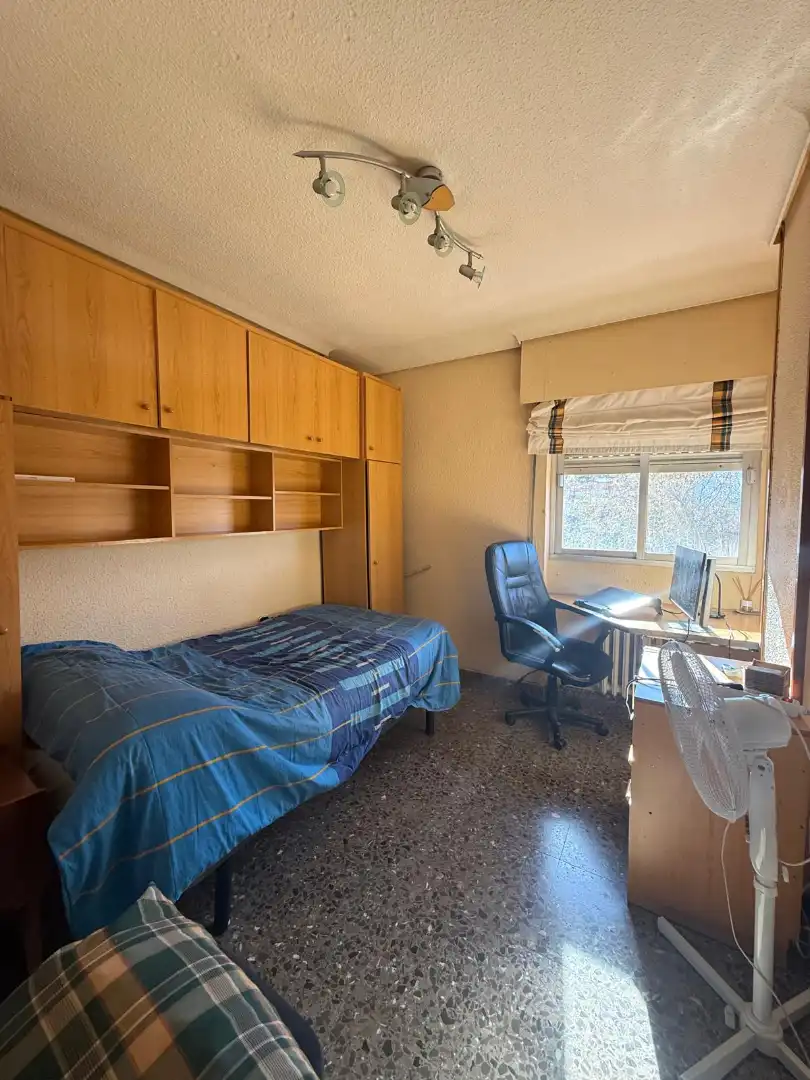Habitación de Piso en venta en Albacete con Calefacción, Amueblado y Horno