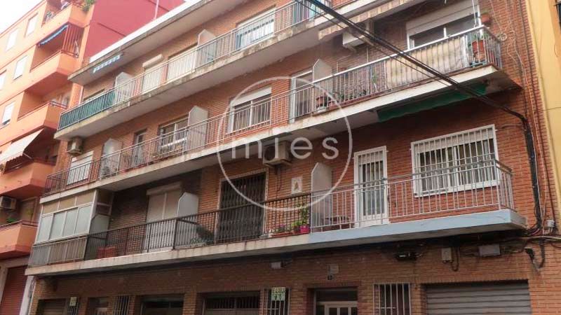 Vista exterior de Piso en venta en Torrent con Amueblado