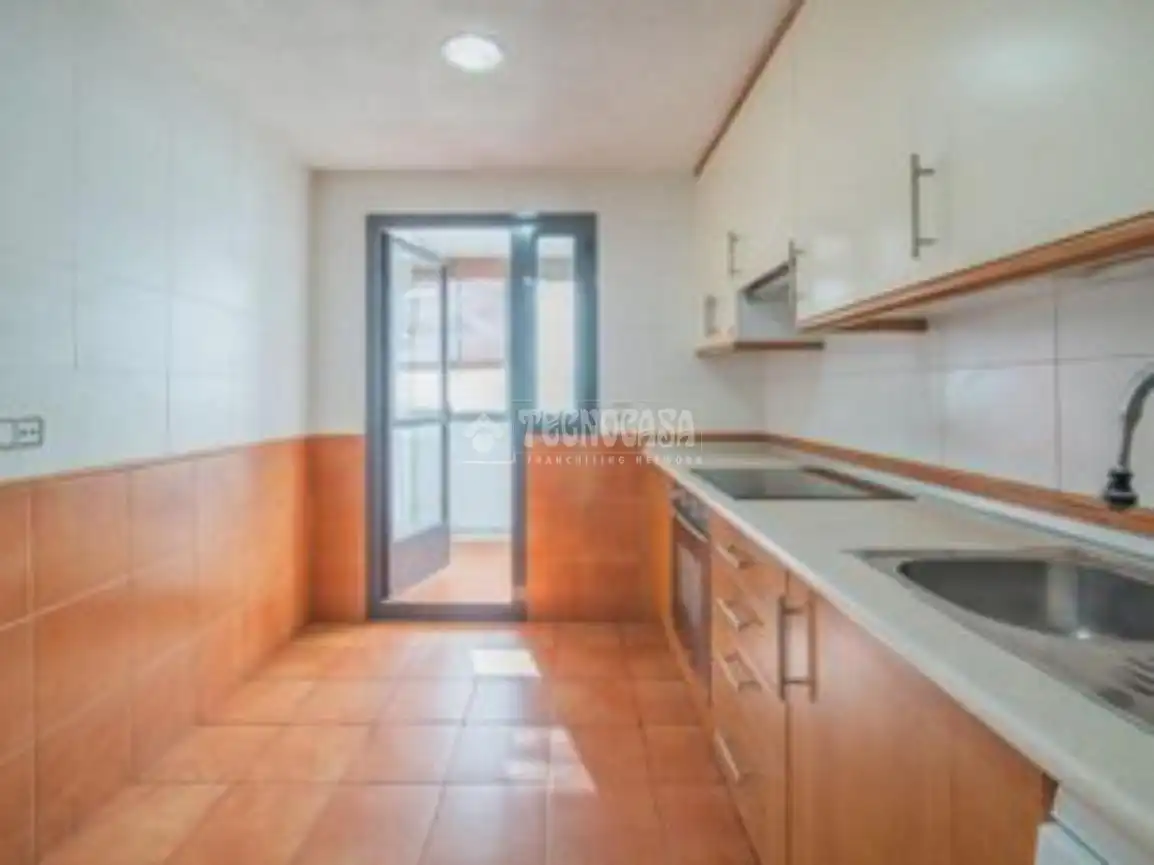 Wohnung mit Aufzug zum Verkauf in Zona el Caño, imagen 2