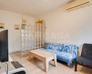 Living room of Flat for sale in  Barcelona Capital