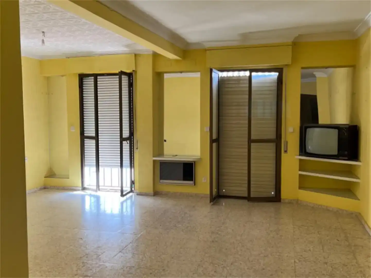 Piso en venta en Écija con Balcón