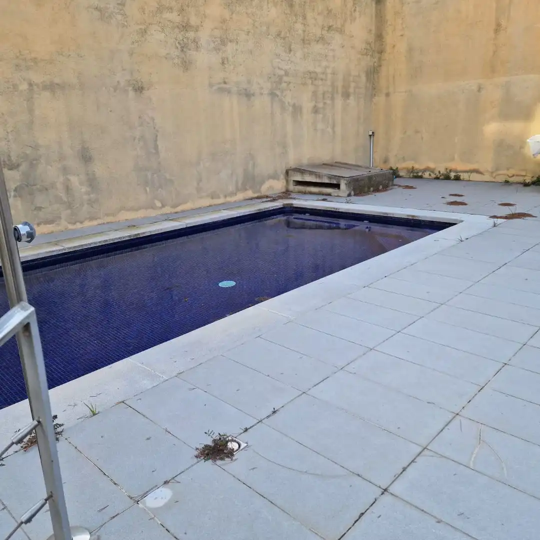 Piscina de Pis en venda en Sant Feliu de Codines amb Aire condicionat, Calefacció i Piscina comunitària