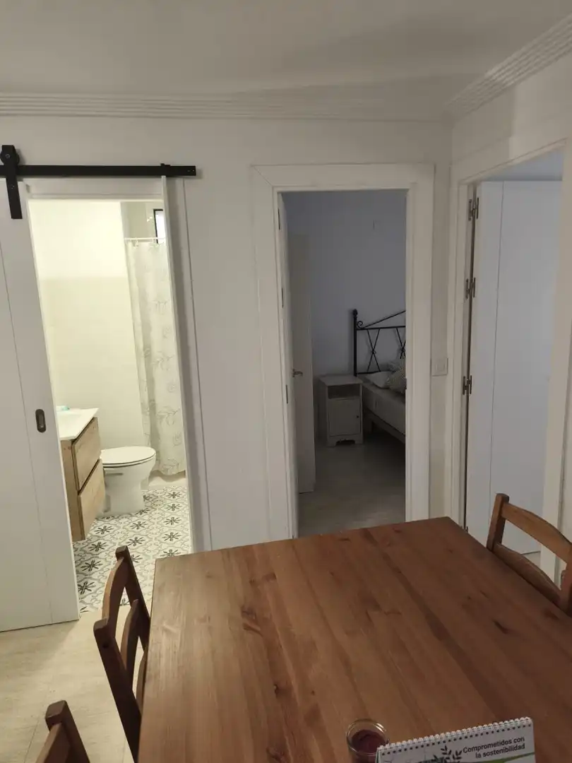 Badezimmer von Wohnung zur Miete in Sevilla mit Klimaanlage, Heizung und Möbliert