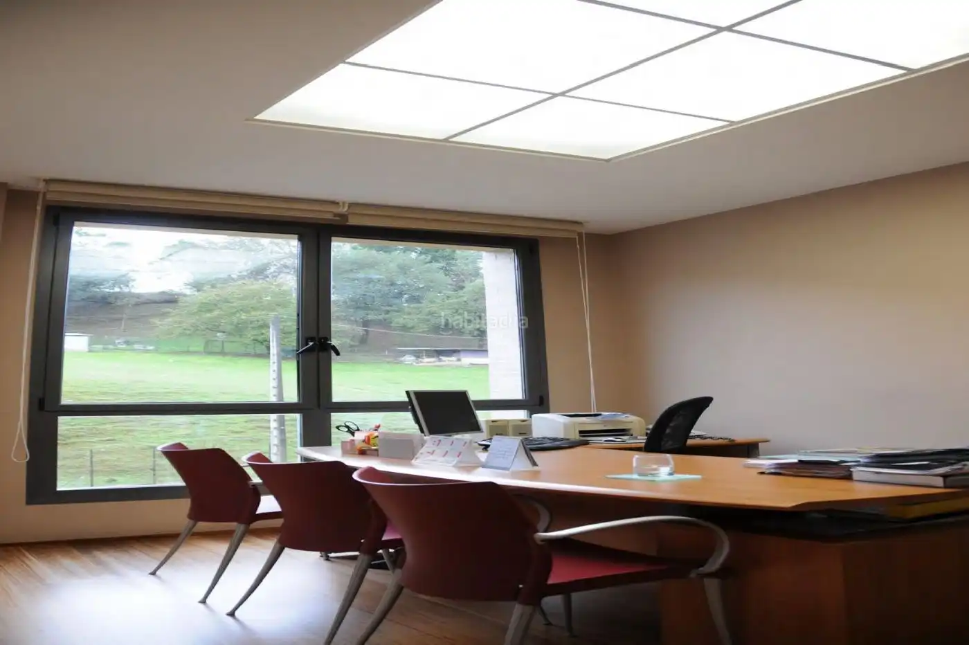 Office space with lift for sale in Calle de Lautximinieta 45C, imagen 2