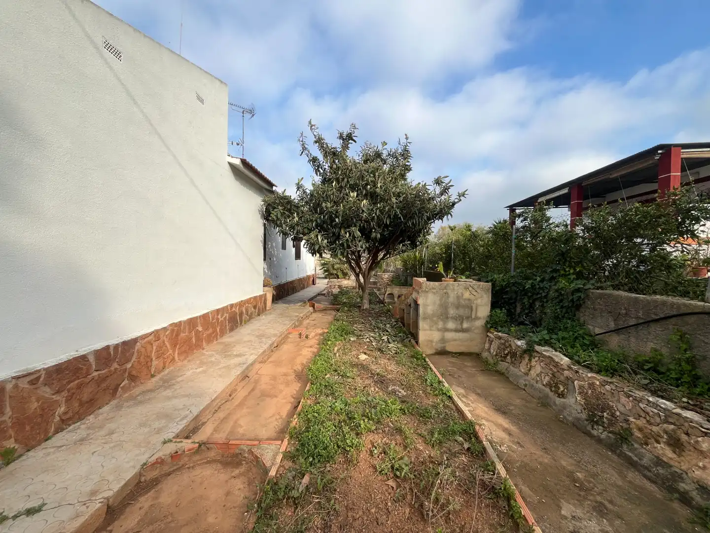 Vista exterior de Casa o chalet en venta en Sagunto / Sagunt con Jardín privado, Terraza y Trastero