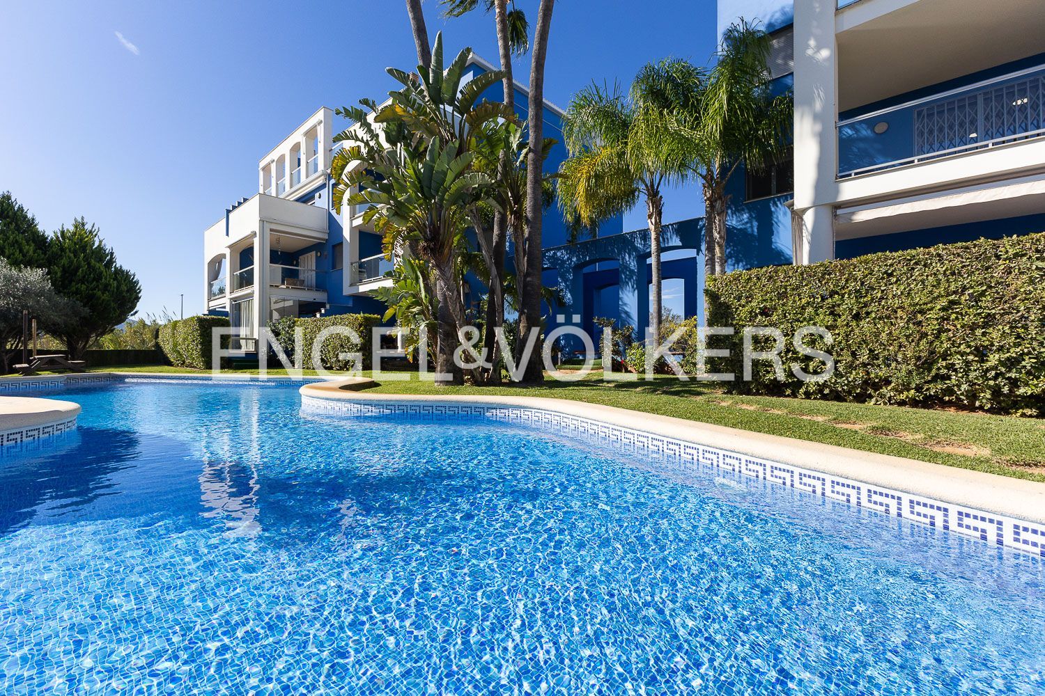 Swimming pool of Flat for sale in Dénia  with Air Conditioner, Heating and Private garden