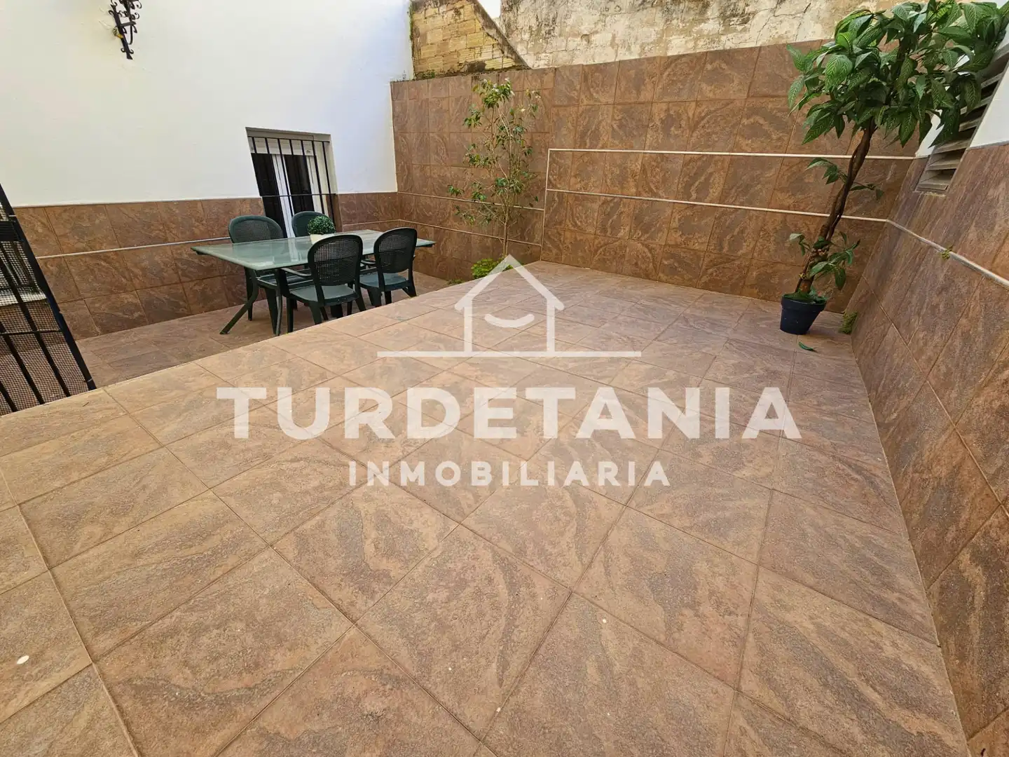 Ground floor for sale in V Centenario - Piletas - Capuchinos