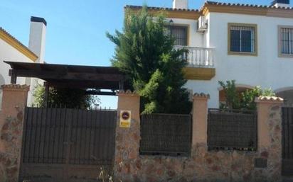 Single-family semi-detached for sale in Espartinas Pueblo