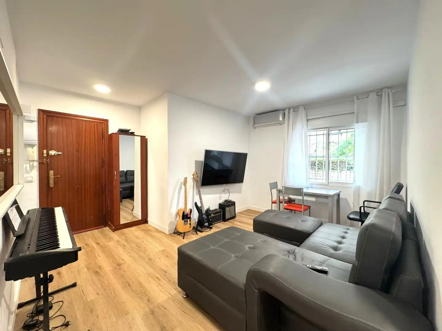 Living room of Apartments for sale in Alicante / Alacant