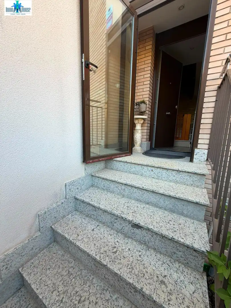 Casa adosada en venda en Albacete amb Calefacció, Parquet i Terrassa