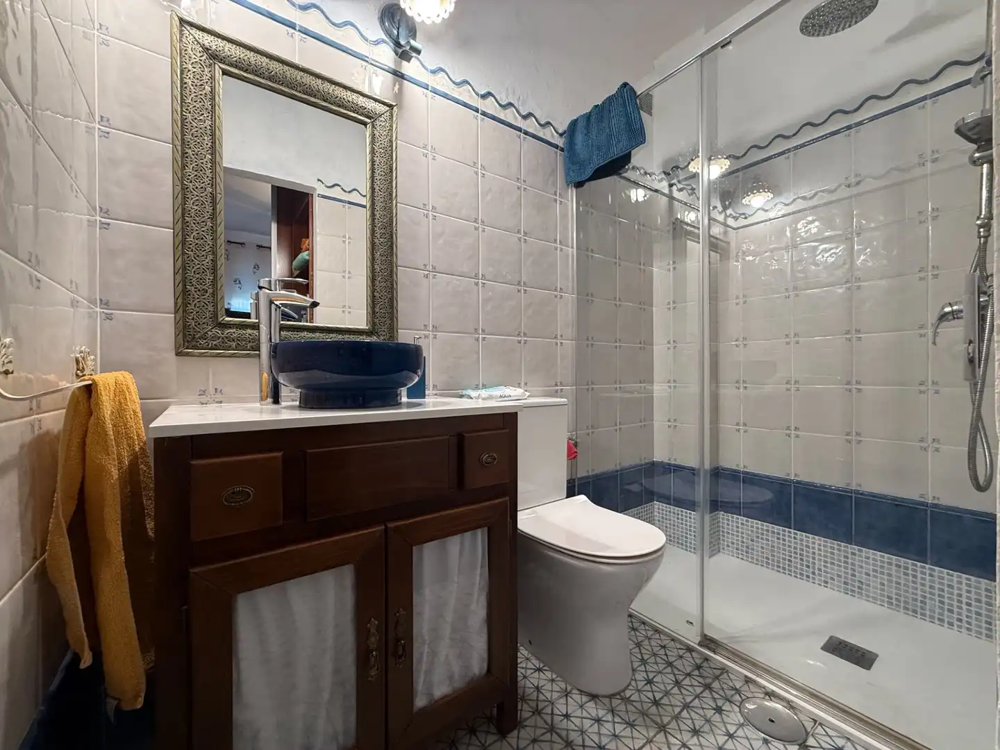 Baño de Casa adosada en venta en Aljaraque con Aire acondicionado, Terraza y Piscina comunitaria