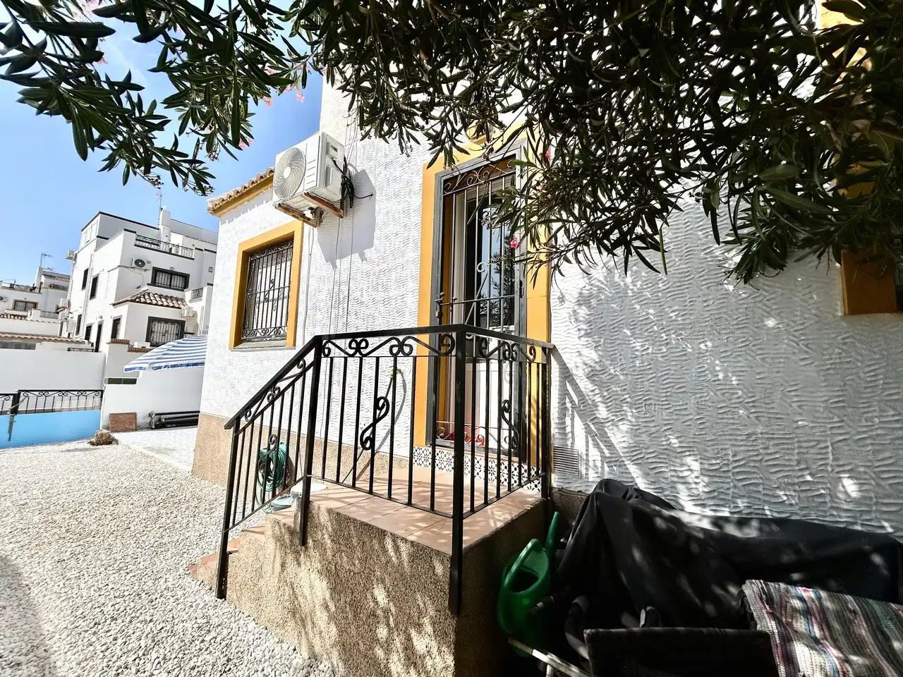 Casa aparellada amb terrassa en venda a Orihuela Costa, imagen 24