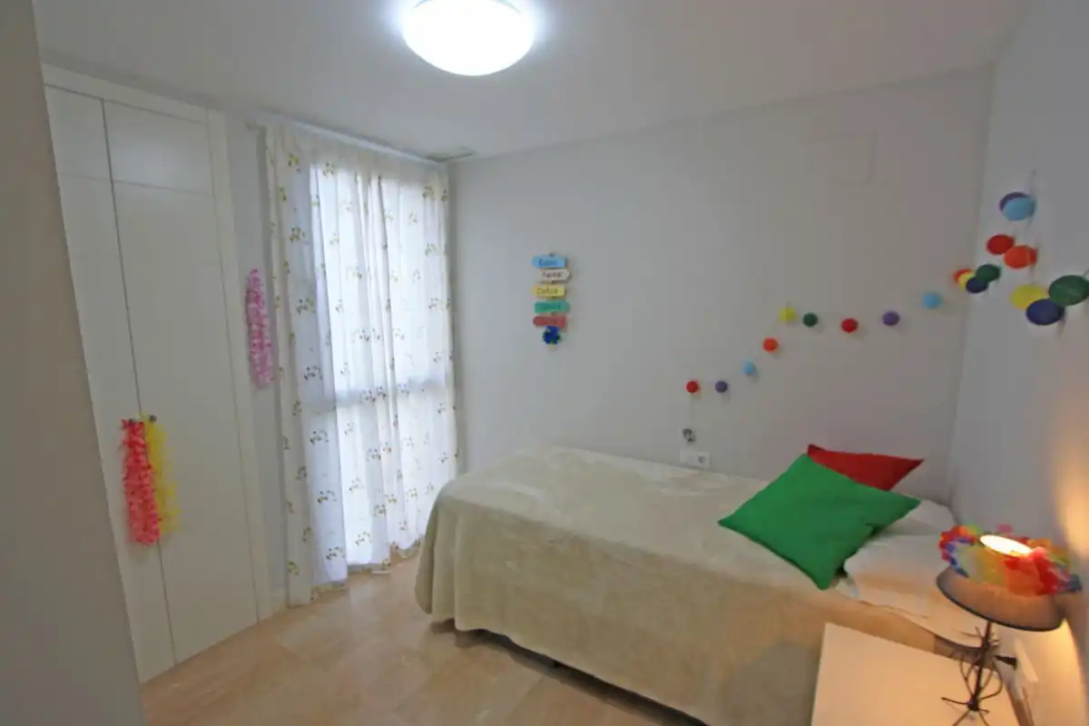 Dormitori de Apartament en venda en Dénia amb Aire condicionat, Calefacció i Terrassa