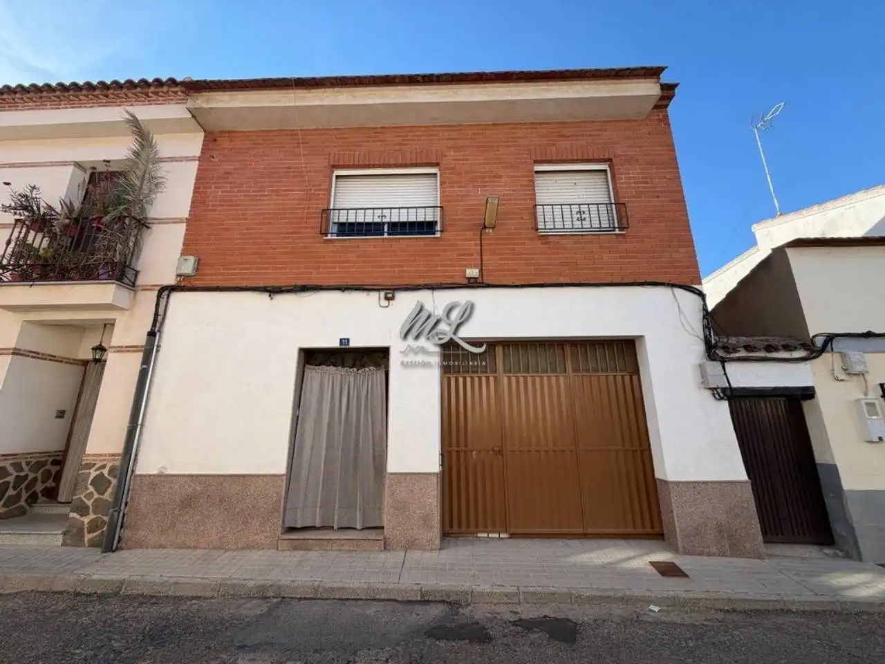 Vista exterior de Casa adosada en venta en Sonseca con Calefacción y Terraza