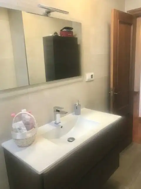 Baño de Ático en venta en Noja con Calefacción, Terraza y Amueblado
