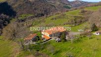 Vista exterior de Casa o xalet en venda en Errezil amb Aire condicionat, Calefacció i Jardí privat