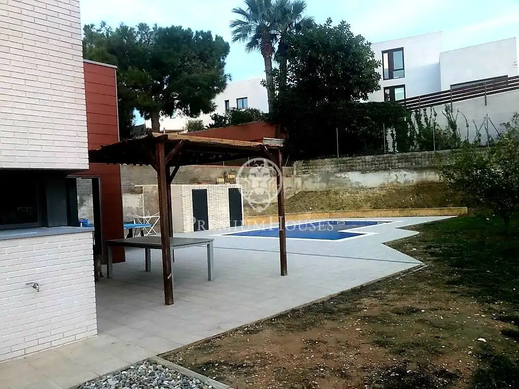 Piscina de Casa o chalet en venta en Sant Pere de Ribes con Aire acondicionado, Calefacción y Jardín privado