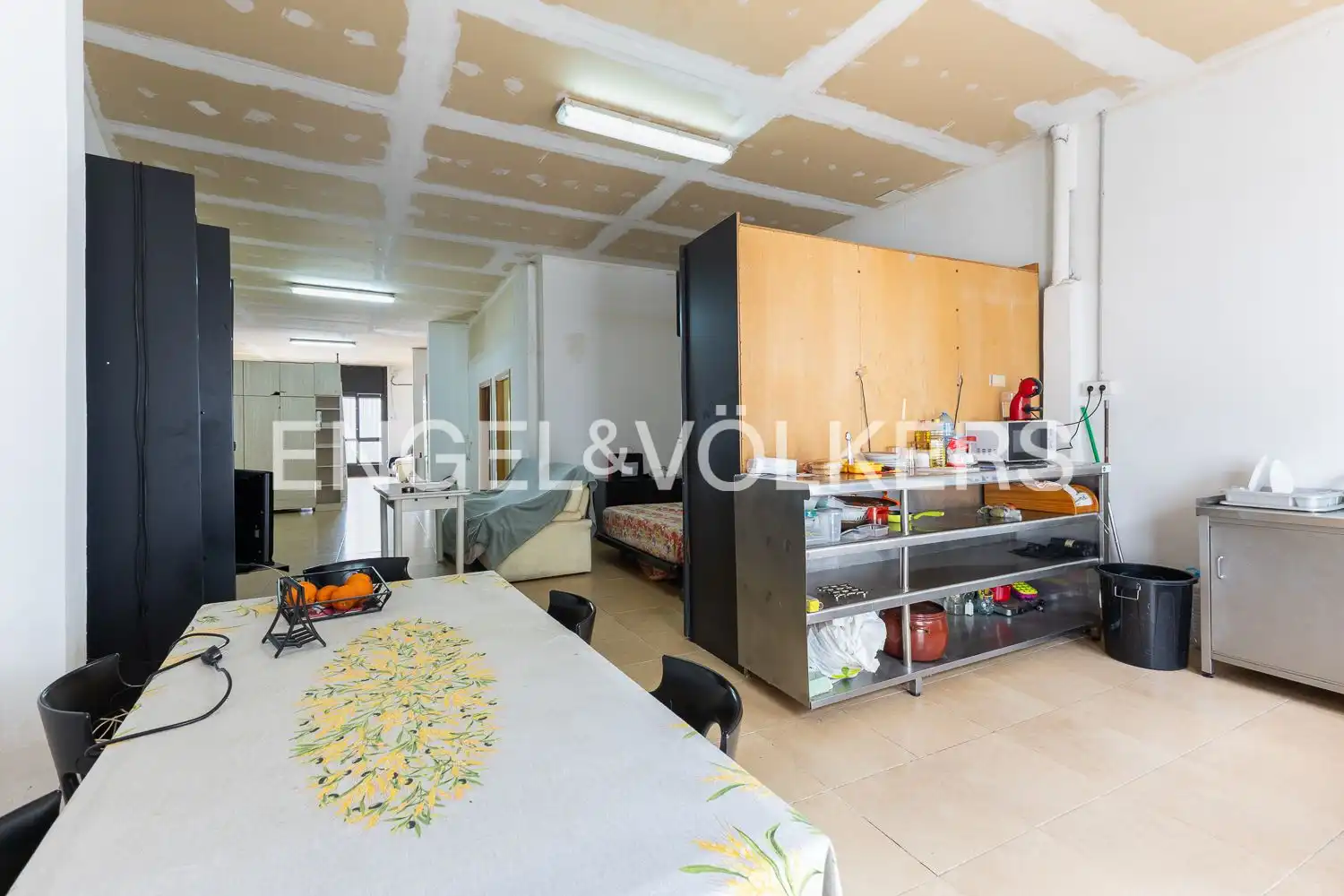 Wohnung zum Verkauf in Valencia mit Klimaanlage, Heizung und Terrasse
