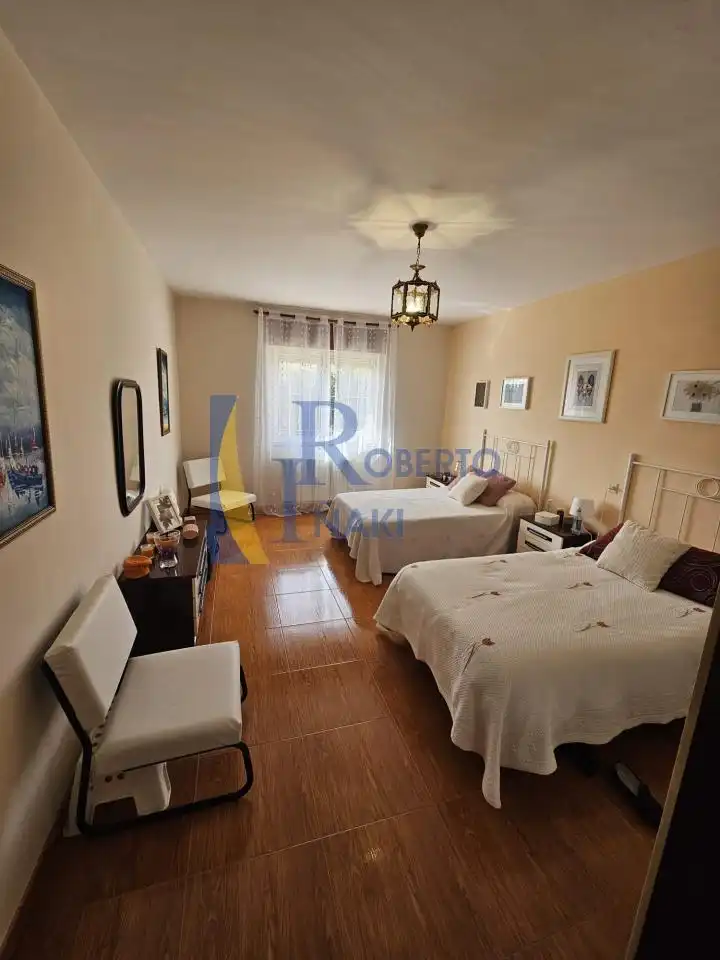 Habitación de Casa o chalet en venta en Laguna de Negrillos con Calefacción y Jardín privado