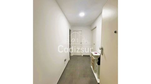 Foto 4 de Pis en venda a Calle Barbate, Astilleros - La Paz - Loreto - El Corte Inglés, Cádiz Capital