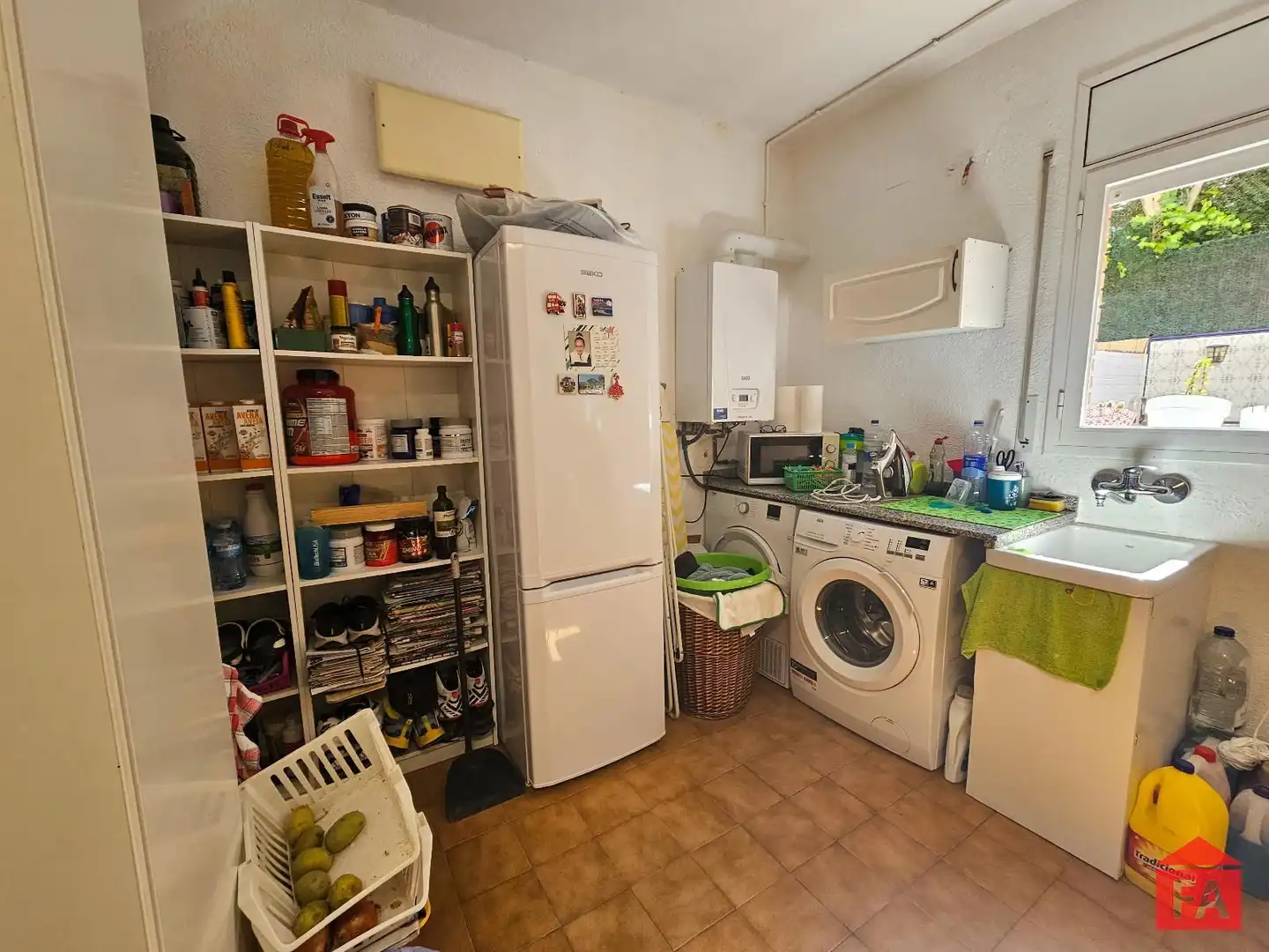 Kitchen of Detached homes for sale in El Vendrell  with Air Conditioner, Heating and Terrace