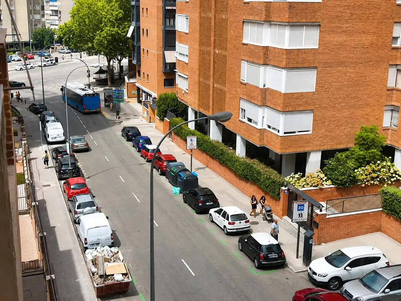 Vista exterior de Piso en venta en Madrid con Calefacción, Jardín privado y Parquet