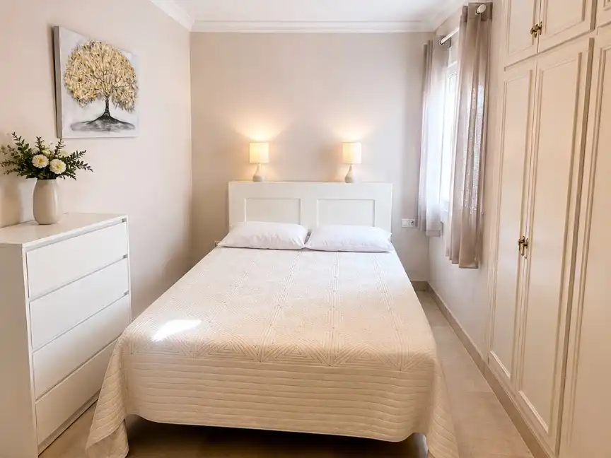 Habitación de Apartamento en venta en Fuengirola con Aire acondicionado y Terraza