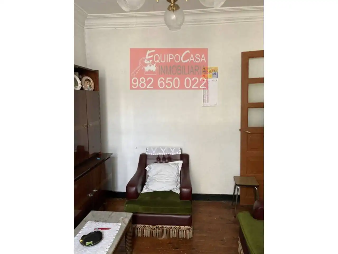 Sala de estar de Casa adosada en venta en Lugo con Jardín privado y Alarma