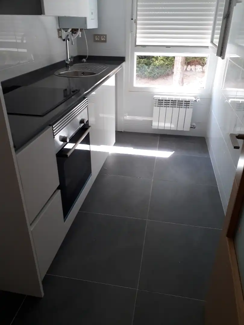 Cuina de Pis de lloguer en Pozuelo de Alarcón amb Aire condicionat, Calefacció i Forn