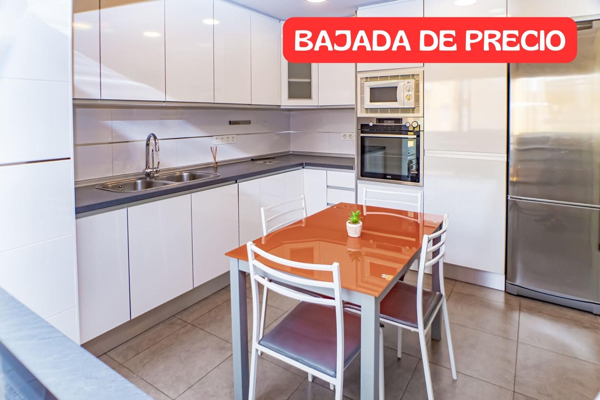 Kitchen of Flat for sale in  Almería Capital  with Air Conditioner, Heating and Terrace