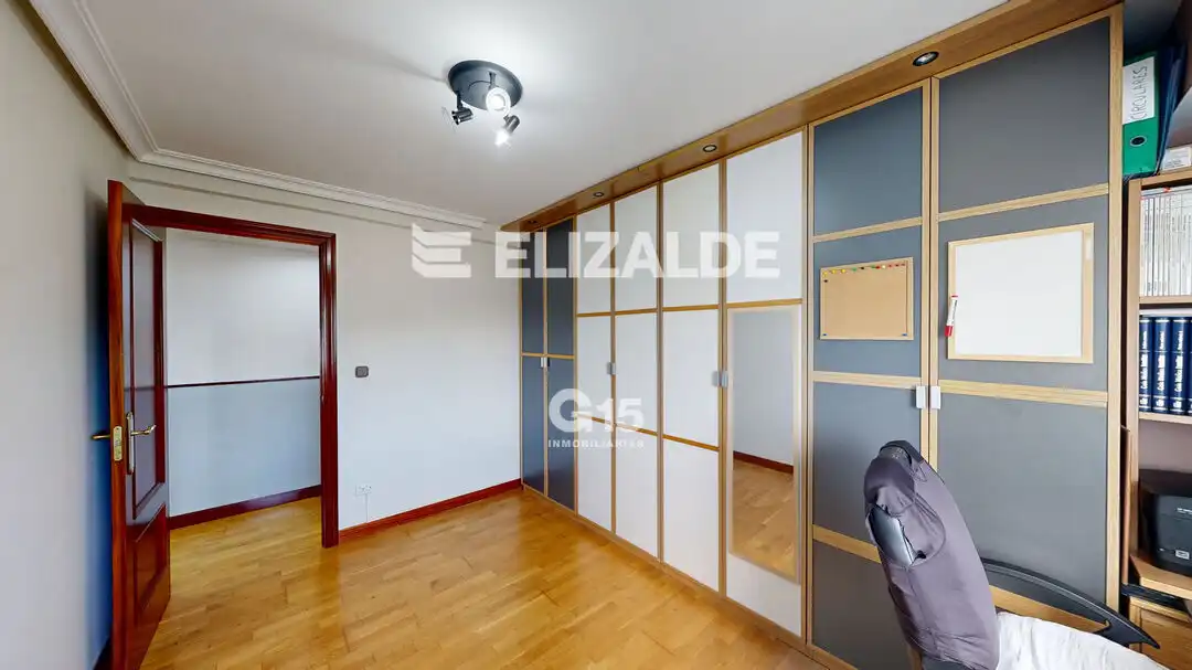 Bedroom of Flat for sale in Donostia - San Sebastián   with Heating and Balcony