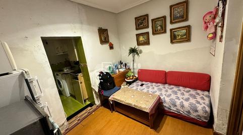Foto 2 de Piso en venta en Monte Perdido, Palomeras Bajas, Madrid