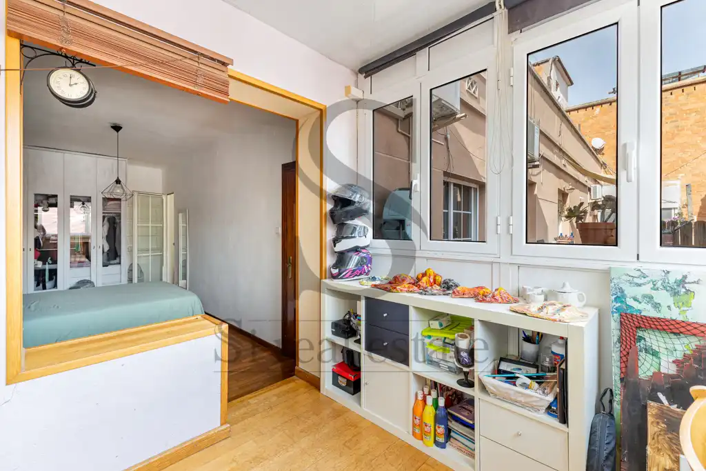 Habitación de Ático en venta en Barcelona con Aire acondicionado, Calefacción y Parquet
