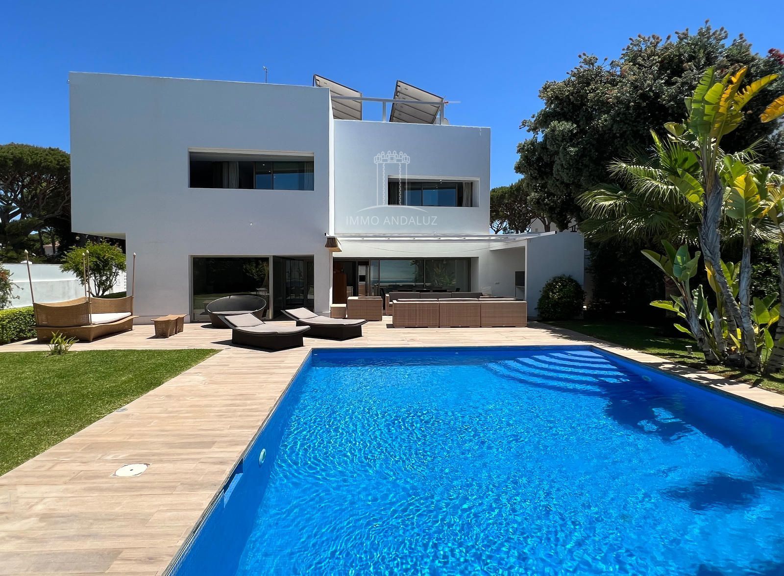 Garden of House or chalet for sale in Conil de la Frontera  with Air Conditioner, Heating and Swimming Pool