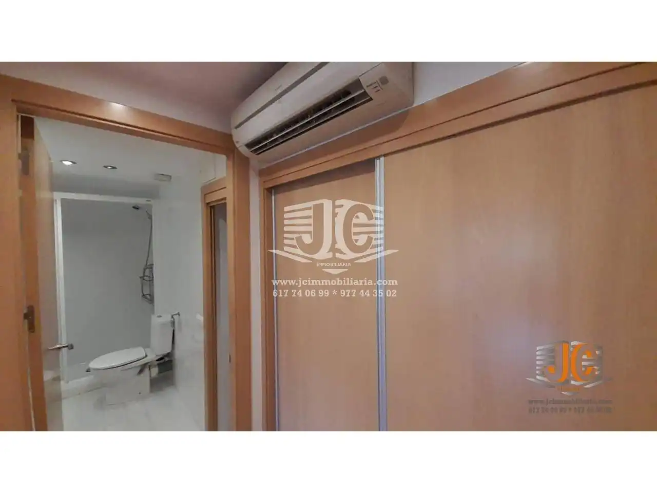 Habitación de Piso de alquiler en Tortosa con Aire acondicionado, Parquet y Amueblado