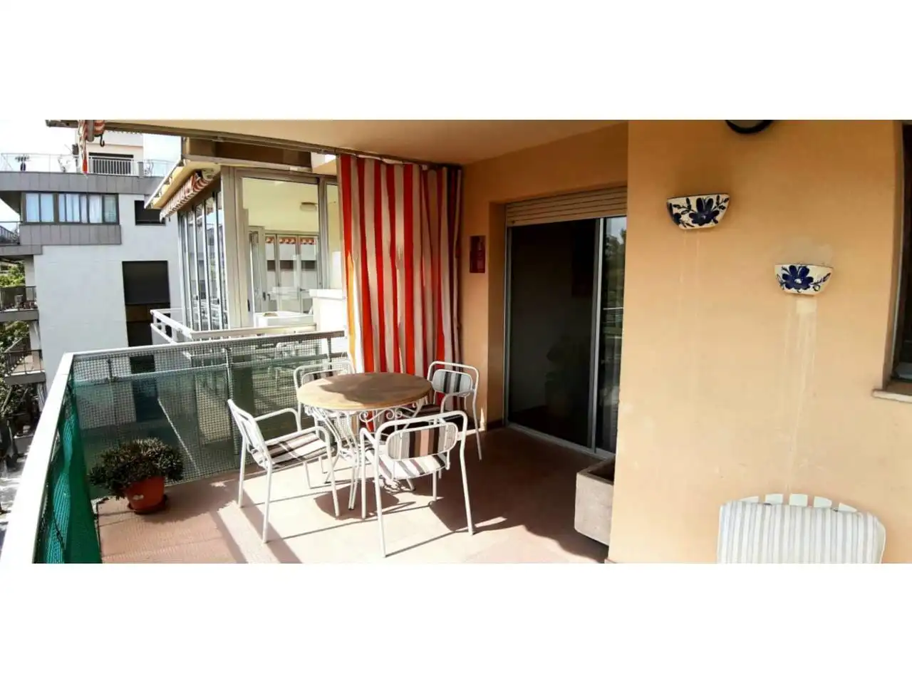 Terraza de Piso en venta en Salou con Calefacción, Terraza y Amueblado
